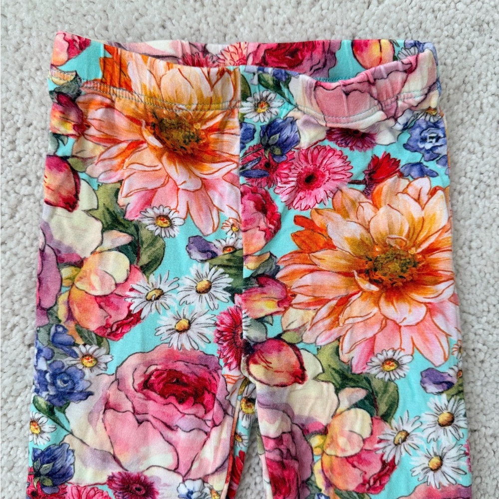 Posh Peanut Long Sleeve 2-Piece Pajama Set - Picture 9 of 11
